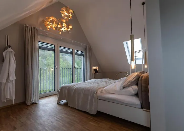 Freistehendes Renkenmühle Näher Kann Man Am Wasser Nicht Wohnen