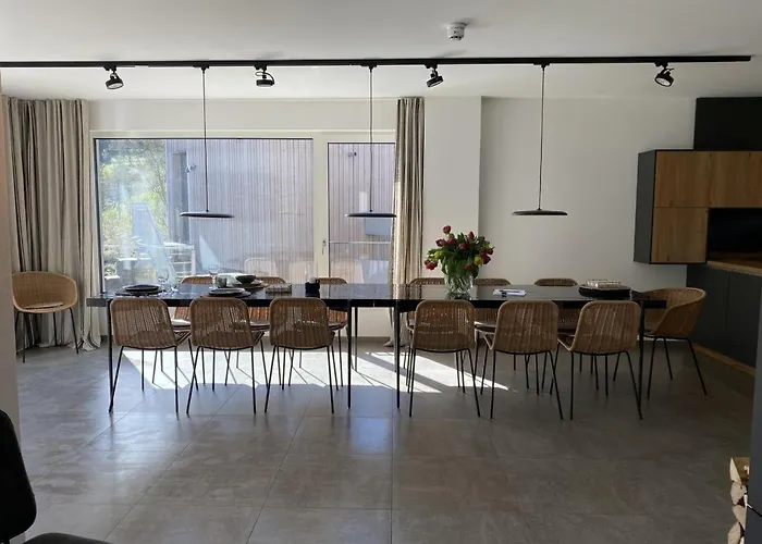 Freistehendes Renkenmühle Näher Kann Man Am Wasser Nicht Wohnen *