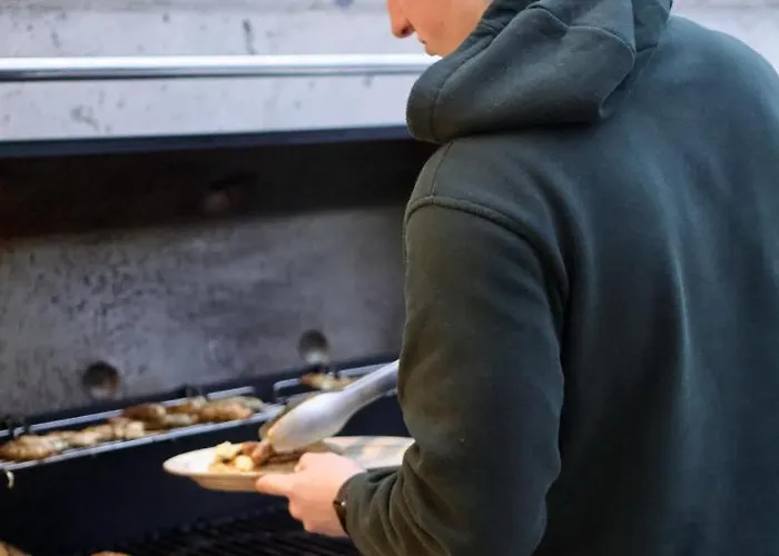 Freistehendes Renkenmühle Näher Kann Man Am Wasser Nicht Wohnen *